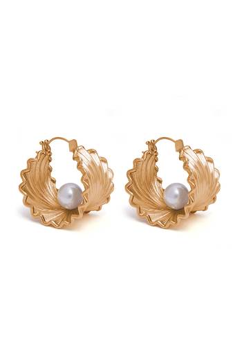 Gold plated pearls carved hoop earrings
