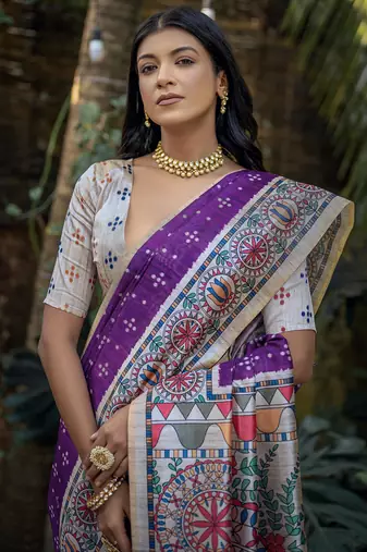Women wine art silk handloom saree