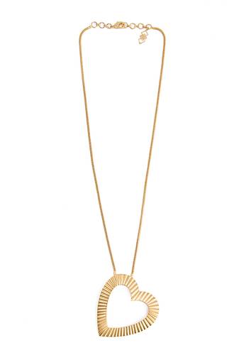 Golden textured heart pendant neckchain
