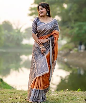 Women orange art silk handloom saree 4