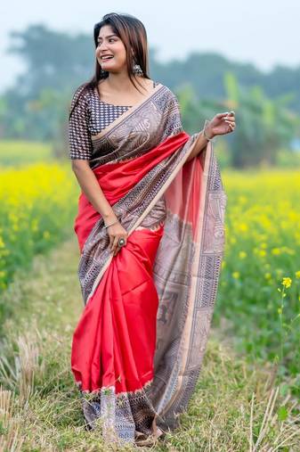 Women red art silk handloom saree