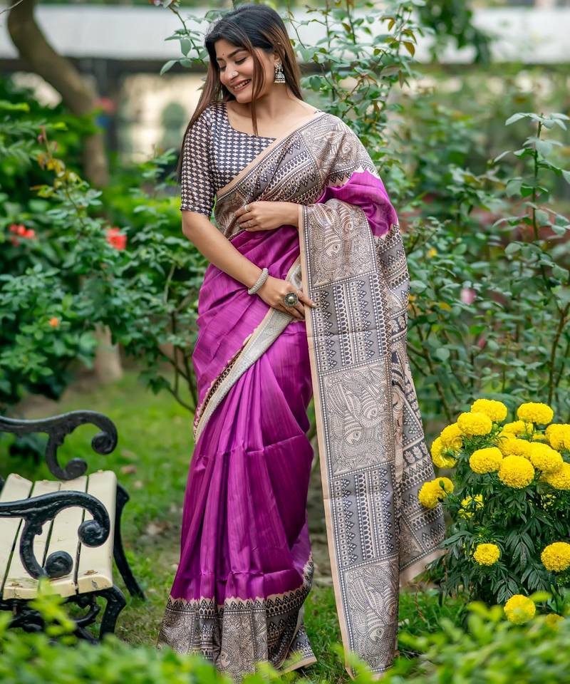 Women wine art silk handloom saree