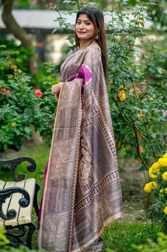 Women wine art silk handloom saree