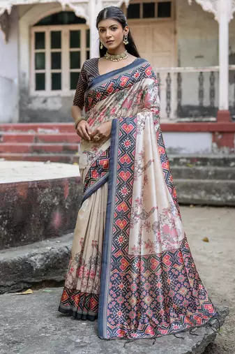 Women black art silk handloom saree