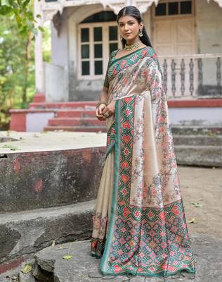 Women green art silk handloom saree 1