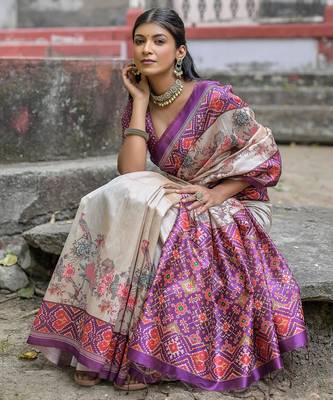 Women wine art silk handloom saree 1