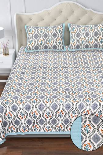White blue floral print pure cotton king size bedsheet with 2 pillow covers
