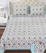 White blue floral print pure cotton king size bedsheet with 2 pillow covers