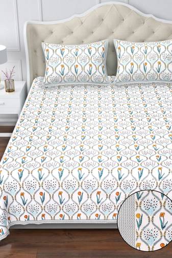 White blue floral print pure cotton king size bedsheet with 2 pillow covers