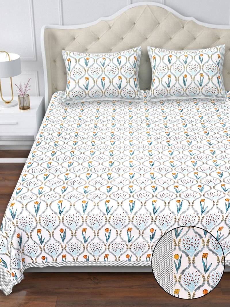 White blue floral print pure cotton king size bedsheet with 2 pillow covers