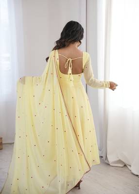 Yellow Anarkali Suit With Dupatta Elegant Design Suit Set With Dupatta 3
