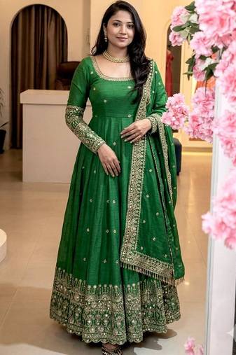 Green crunchy silk straight salwar kameez dupatta set