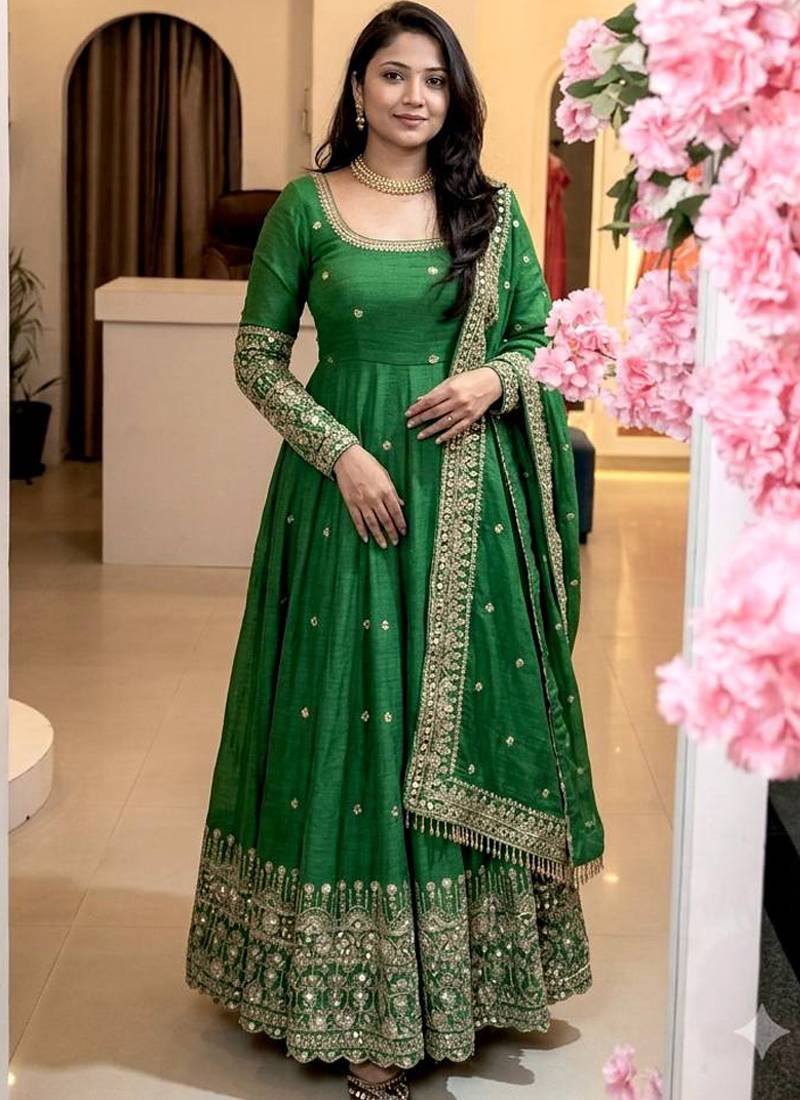 Green crunchy silk straight salwar kameez dupatta set