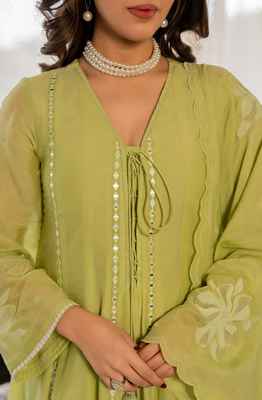 Green chanderi silk v neck kurta set with embroidered dupatta | readymade suit 5