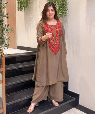 Brown french crepe silk round neck kurta pant set for women | readymade suit 2