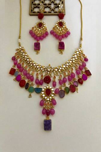 The floral ruby multi-gemstone necklace set