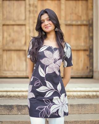 Black & White Digital Print Cotton Short Kurti 2