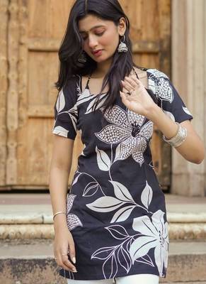 Black & White Digital Print Cotton Short Kurti 4