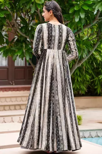Light grey digital print faux georgette sharara suit set with crop top & shrug stitched