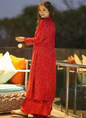 Red heavy digital printed pure maslin salwar-kameez 4