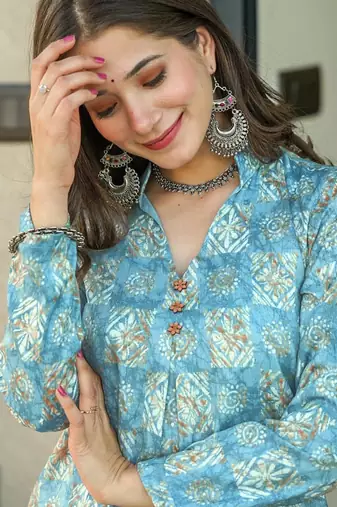 Sky blue heavy digital printed pure maslin salwar-kameez