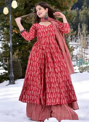 Red heavy digital printed pure maslin  palazzo 1