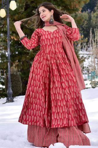 Red heavy digital printed pure maslin  palazzo