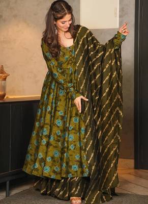 Green heavy digital printed pure maslin  palazzo 3