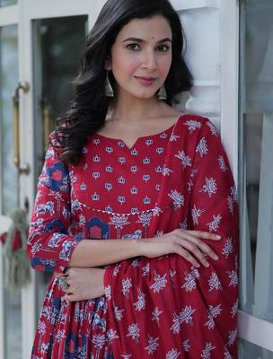 Red cotton readymade anarkali suit with floral printed work 2