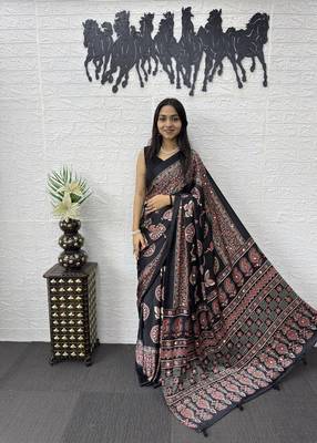 Black Color Mirror Work Satin Saree 2