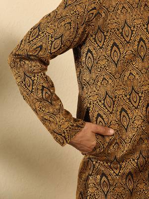 Silk blend jacquard black kurta with mustard elastic dhoti 4