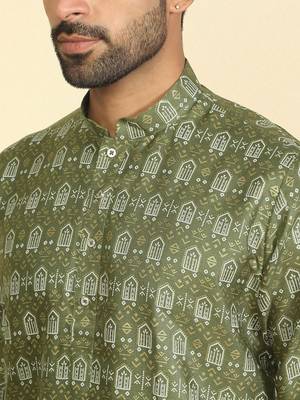 Cotton blend ethnic motifs printed green kurta with elasticated pyjamas 2