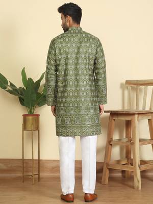 Cotton blend ethnic motifs printed green kurta with elasticated pyjamas 3