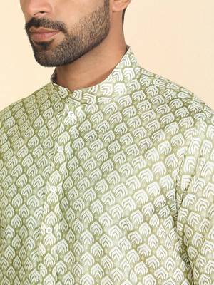Cotton blend leaf printed knee length green kurta with elasticated pyjamas 2