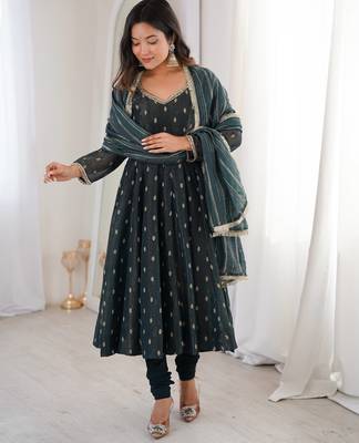 Teal crunchy silk blend gown set with jacquard chanderi dupatta 2