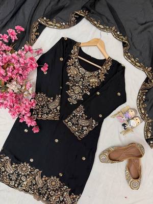 Black nc moss silk blend kurti palazzo set with embroidered dupatta 3