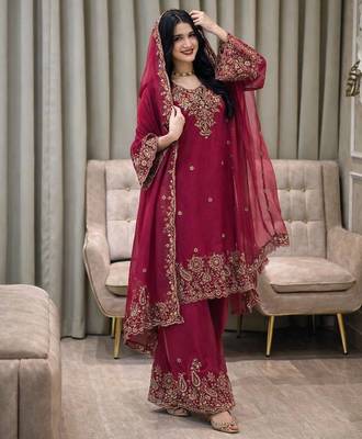 Rani pink nc moss silk blend kurti palazzo set with embroidered dupatta 1