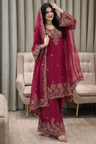 Rani pink nc moss silk blend kurti palazzo set with embroidered dupatta