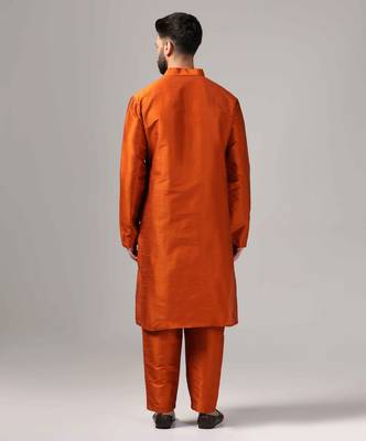 Classic rust color kurta and pants set in silk fabric 4