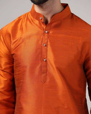Classic rust color kurta and pants set in silk fabric 5