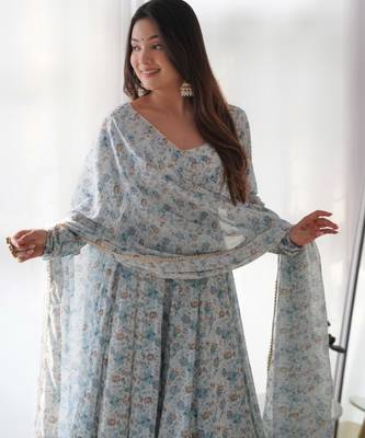 Women's Beautiful Floral Printed Chiffon Fabric Flared Anarkali Pant and Dupatta Set 2