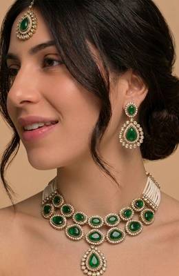 Emerald gold layered necklace set 1