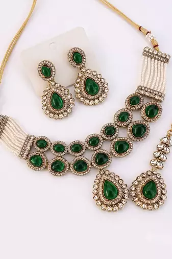 Emerald gold layered necklace set