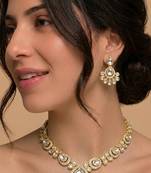 Regal kundan teardrop jewelry set