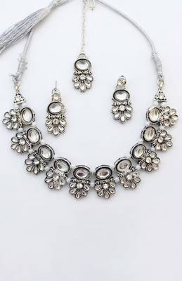 Silver bridal maang tikka & necklace set 3