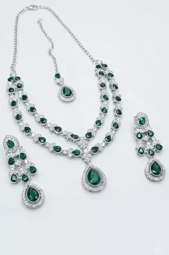 Emerald gold bridal matha patti set