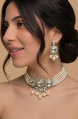 Crystal pearl choker set 1