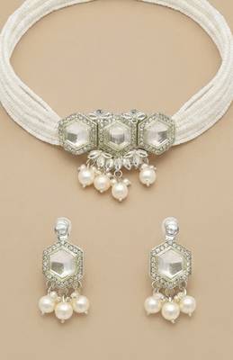 Crystal pearl choker set 4