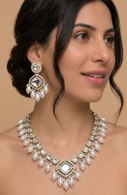 Pearl & crystal side-profile set 2