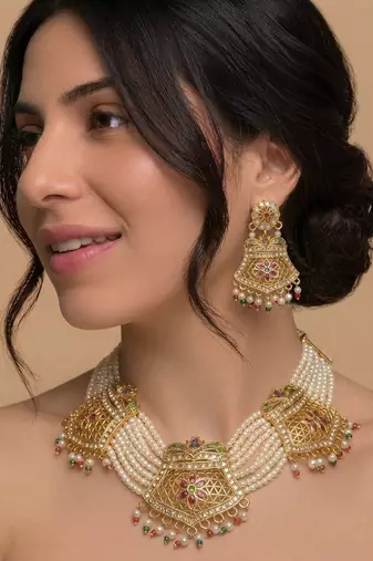 Gold pearl bridal set